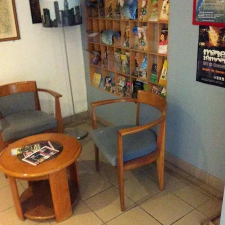 Hotel L'escale D'ales 2*
